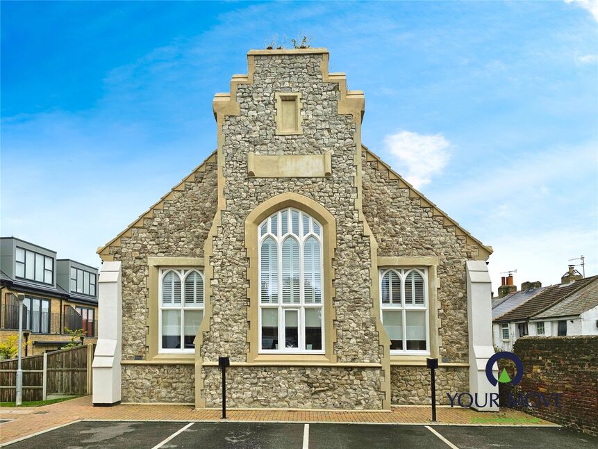 2 bedroom Flat for sale