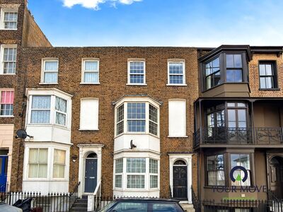 4 bedroom Mid Terrace House for sale