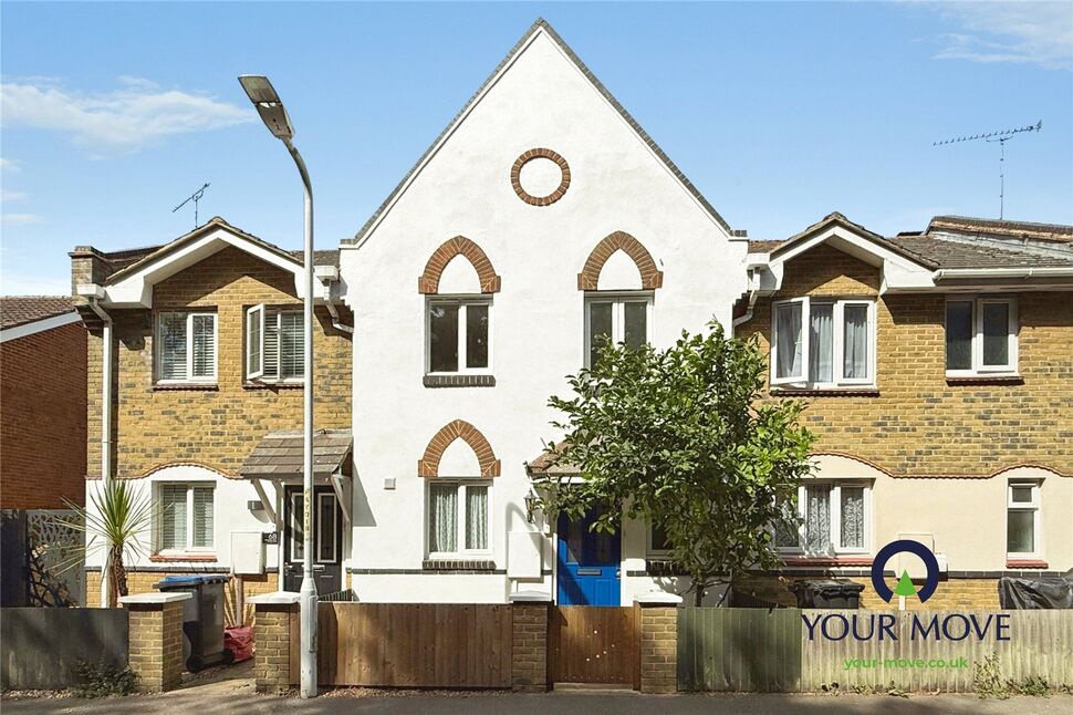 2 bedroom Mid Terrace House for sale