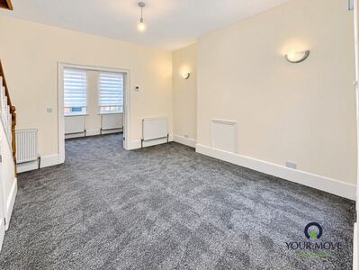 King Street, 4 bedroom Mid Terrace House to rent, &pound;1,600 pcm