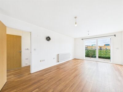 1 bedroom  Flat to rent