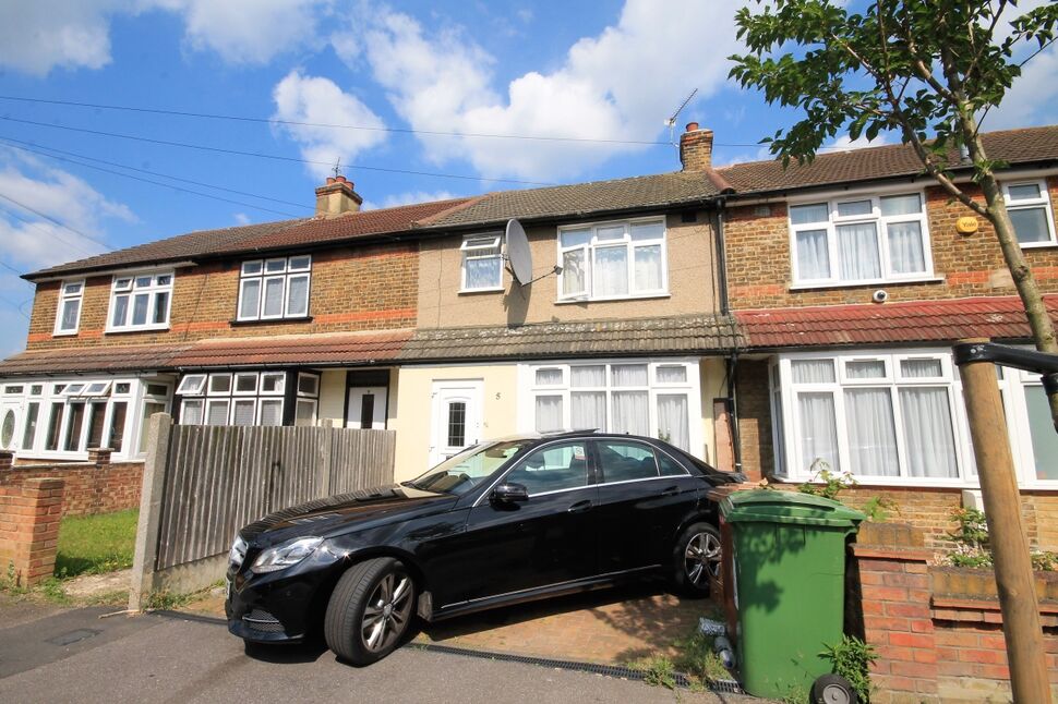 Main image of 4 bedroom Mid Terrace House to rent, West Road, Rush Green, Romford, RM7