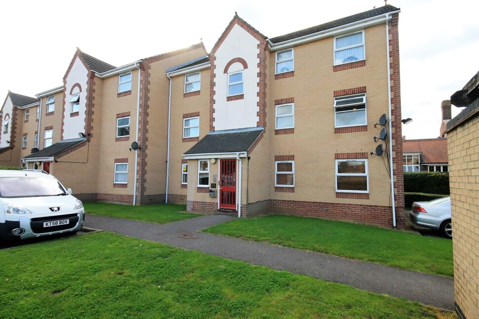 Main image of 2 bedroom Flat to rent, Burns Avenue, Chadwell Heath, Romford, RM6