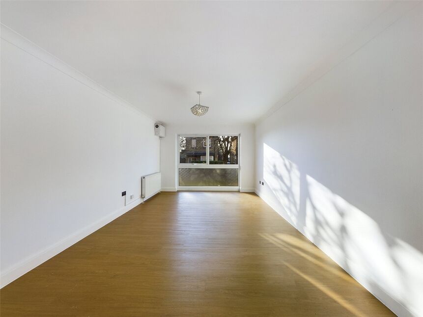 Main image of 2 bedroom Semi Detached House to rent, Princes Road, Romford, RM1