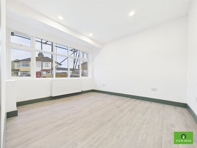 Ramsden Drive, 3 bedroom Semi Detached House to rent, &pound;2,700 pcm