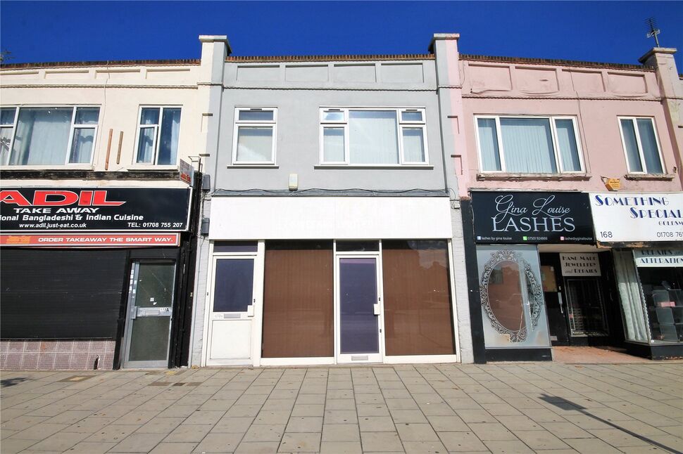 Main image of House to rent, Rush Green Road, Romford, RM7