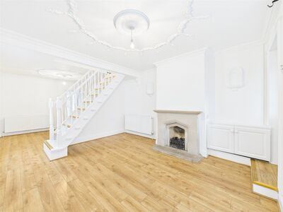 2 bedroom Semi Detached House to rent