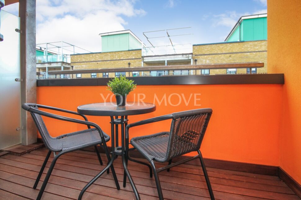 1 bedroom Flat to rent, Wideford Drive, Romford, RM7 £1,500 pcm