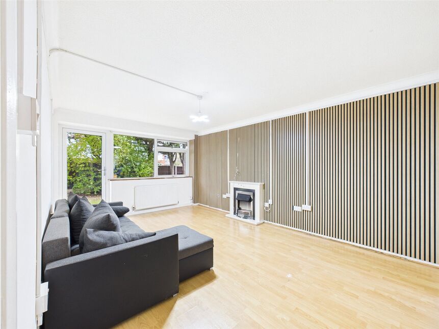 Main image of 2 bedroom  Flat to rent, Manor Road, Romford, RM1