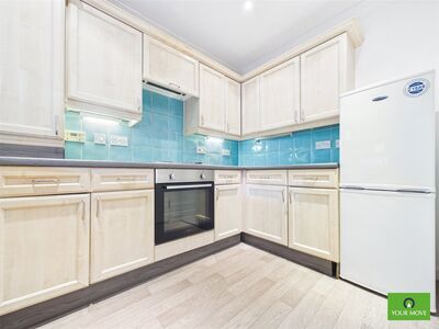 Monkwood Close, 2 bedroom Flat to rent, &pound;1,700 pcm