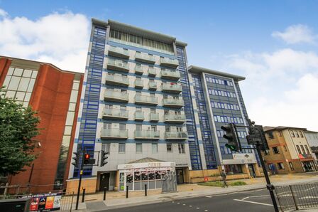 2 bedroom  Flat for sale