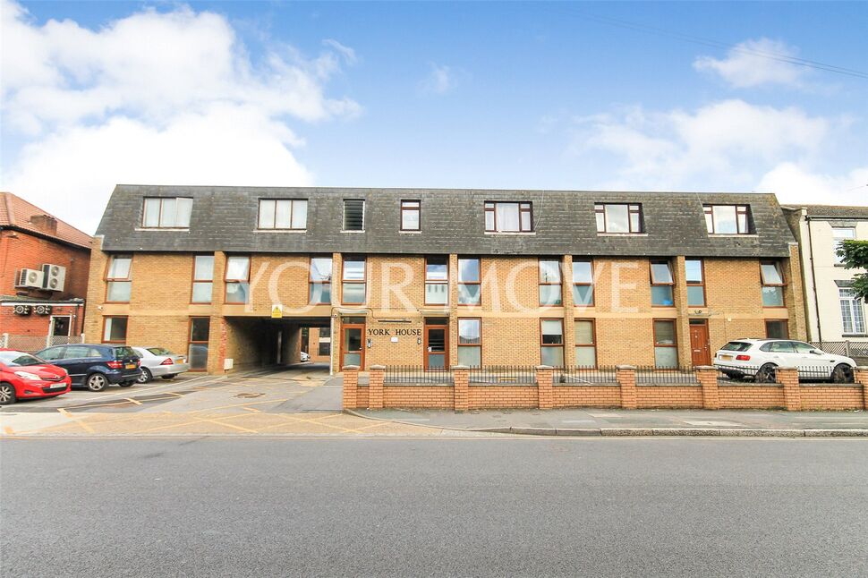 Main image of 2 bedroom  Flat for sale, Western Road, Romford, RM1