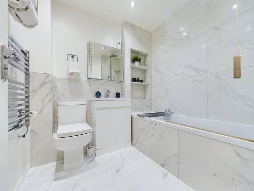 Main image of 1 bedroom Flat to rent, Holland Close, Romford, RM7