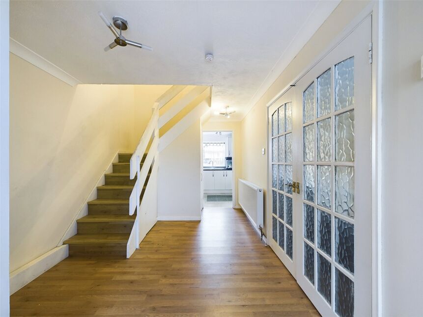 Main image of 3 bedroom House to rent, Lynstede, Basildon, Essex, SS14