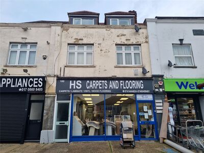 Hornchurch Road, 1 bedroom  Flat for sale, £160,000