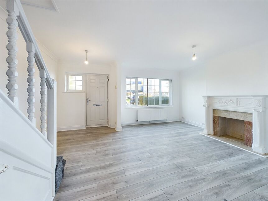 Main image of 3 bedroom Semi Detached House to rent, Southend Arterial Road, Romford, RM2