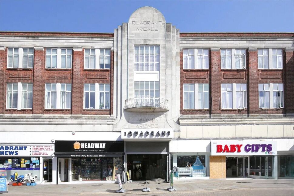 Main image of 2 bedroom Flat for sale, South Street, Romford, RM1