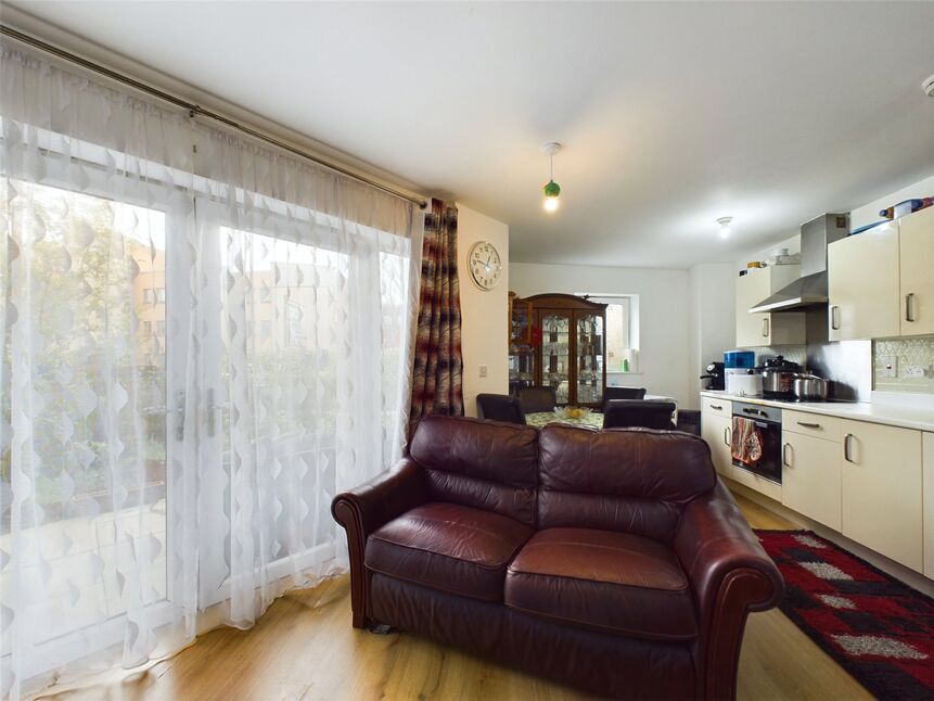 Kitchen / Living Area