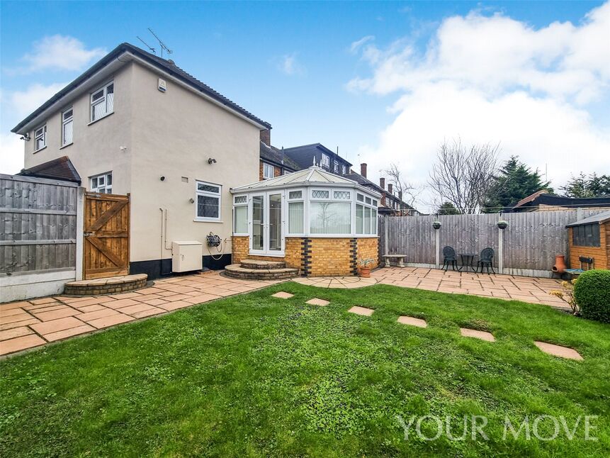 3 bedroom End Terrace House for sale, Dagnam Park Square, Romford, RM3