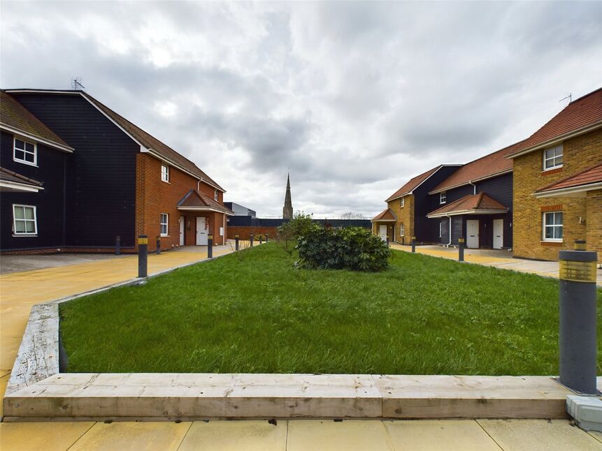 Main image of 2 bedroom Flat to rent, Market Place, Romford, RM1