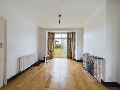 Penerley Road, 3 bedroom Semi Detached House to rent, &pound;2,000 pcm