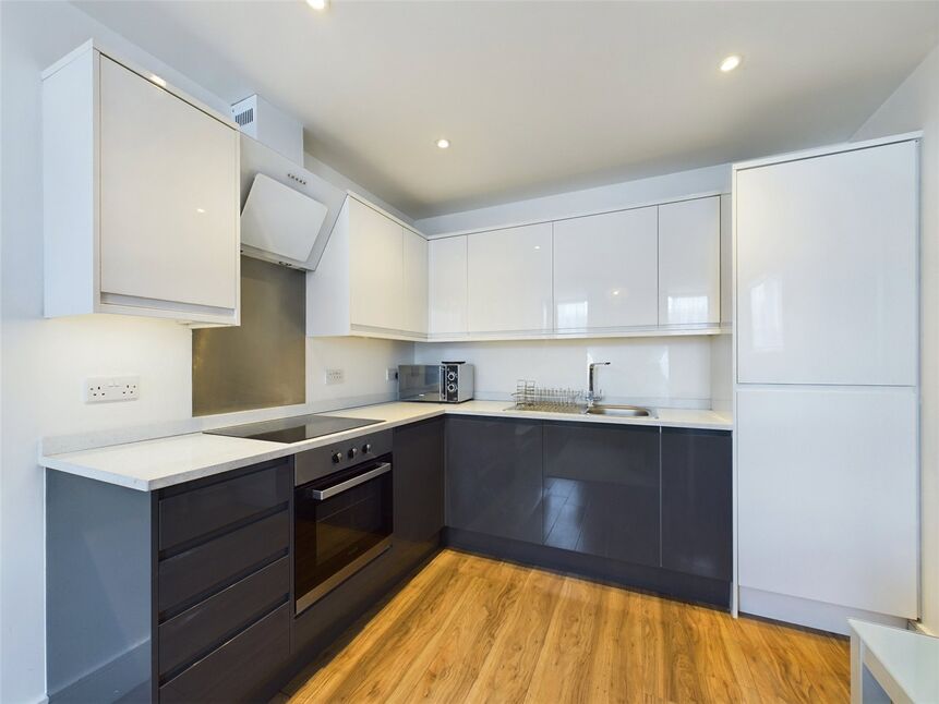 Kitchen / Living Area