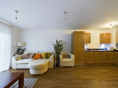 1 bedroom  Flat for sale