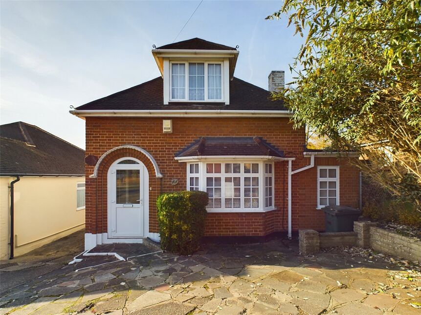 Main image of 2 bedroom Detached House for sale, Avelon Road, Romford, RM5