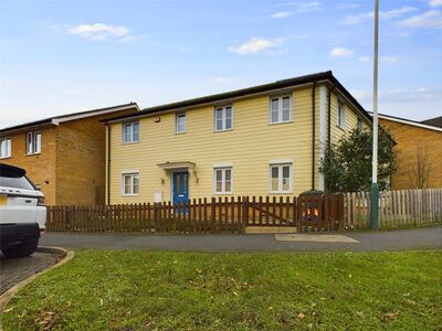 Bernwelle Avenue, 3 bedroom House to rent, &pound;2,300 pcm