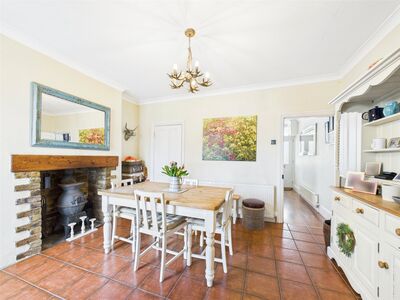 Park Lane, 2 bedroom Semi Detached House for sale, £425,000