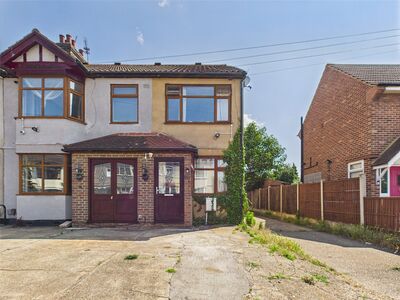 Crowlands Avenue, 2 bedroom End Terrace House for sale, £350,000