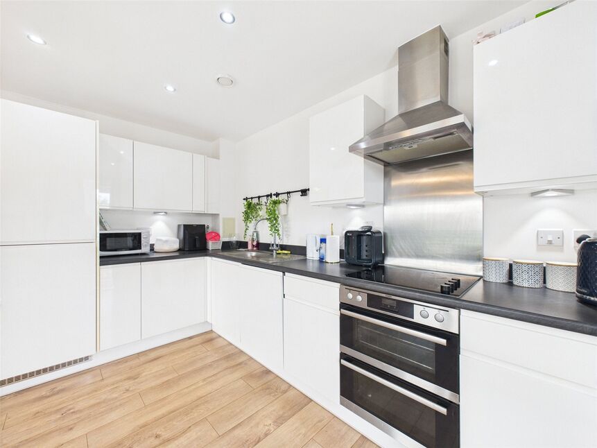 Kitchen / Living Area