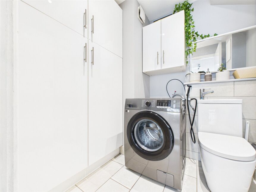 Utility Room / WC