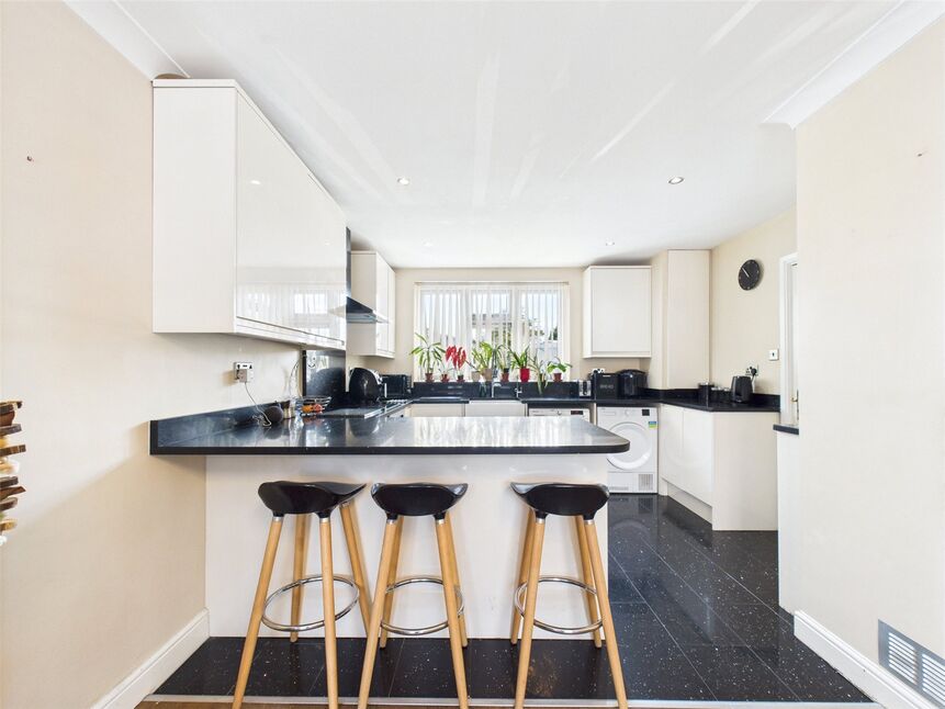 Kitchen / Living Room