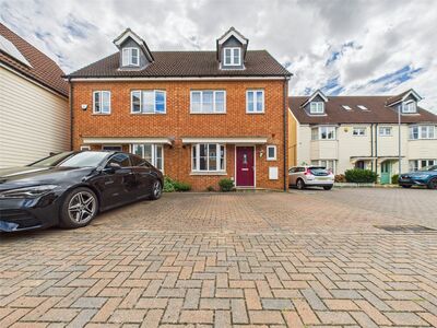 4 bedroom Semi Detached House to rent