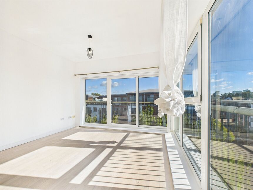 Main image of 2 bedroom  House to rent, Riverside Close, Romford, RM1