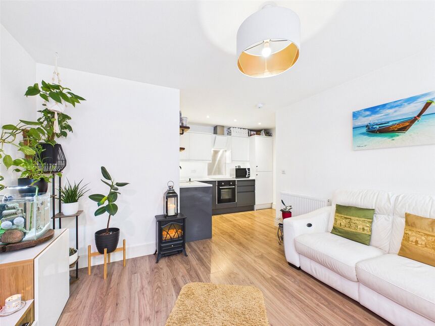 Main image of 2 bedroom Flat for sale, Mercury Gardens, Romford, RM1
