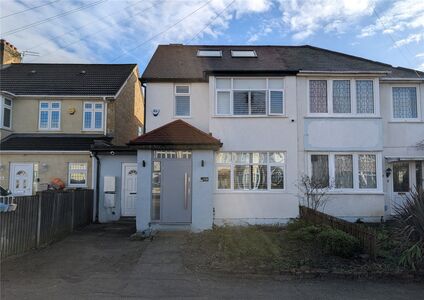 Sussex Avenue, 4 bedroom Semi Detached House for sale, &pound;700,000