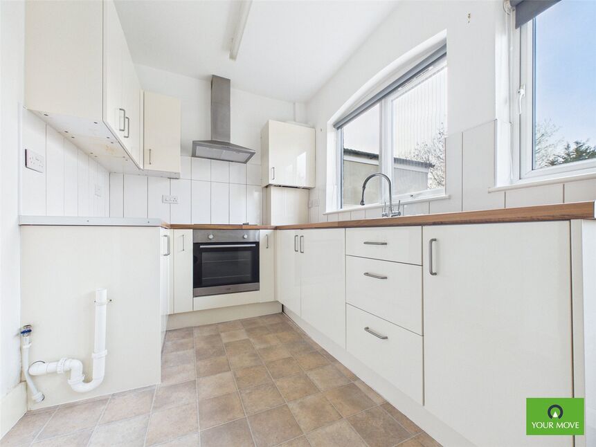 Kitchen / Dining Area