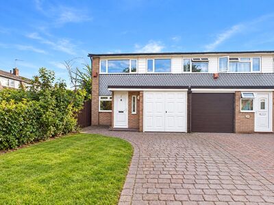 Astra Close, 3 bedroom End Terrace House for sale, &pound;375,000