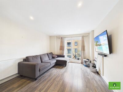 2 bedroom Flat for sale