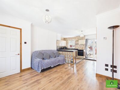 2 bedroom End Terrace House for sale