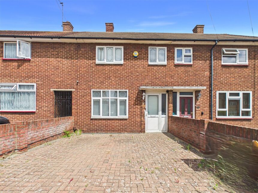 Main image of 2 bedroom Mid Terrace House for sale, Tiverton Grove, Romford, RM3