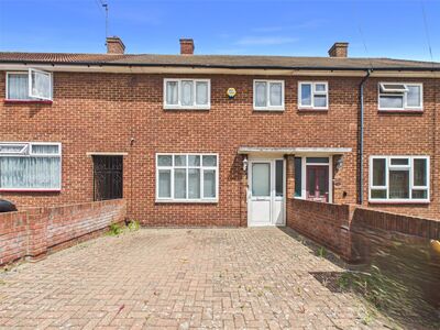 Tiverton Grove, 2 bedroom Mid Terrace House for sale, &pound;350,000