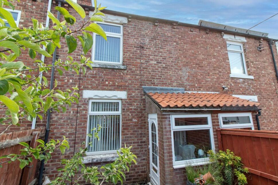 2 bedroom Mid Terrace House for sale
