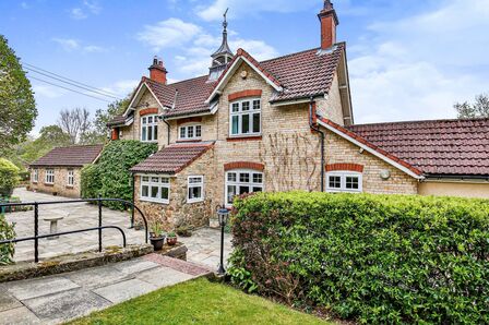 The Firs, 4 bedroom Detached House for sale, £795,000