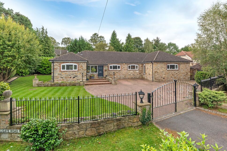5 bedroom Detached House for sale, Derwent Avenue, Rowlands GIll, NE39 £875,000