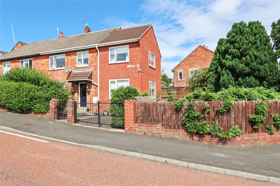 4 bedroom Semi Detached House for sale, Leazes View, Rowlands Gill