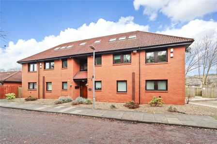 Station Road, 2 bedroom  Flat to rent, £1,000 pcm