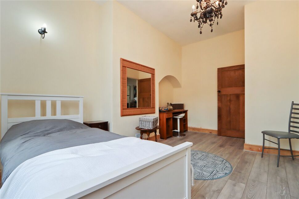 6 bedroom Detached House for sale, Burnopfield Road, Rowlands Gill, NE39 £450,000